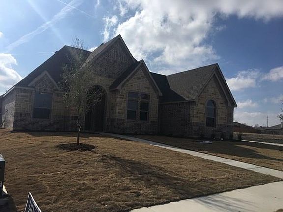 4th image of 412 Foxtail Ct