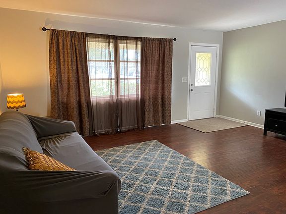 2nd image of 11531 Oval Dr W