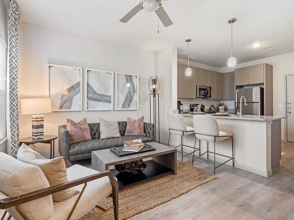 3rd image of 1101 Halsey Dr #4960927