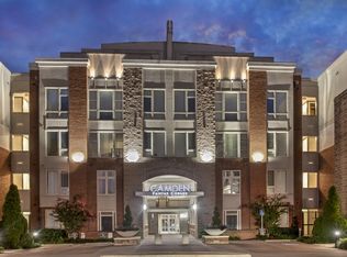 4241 Summit Corner Dr APT 339, Fairfax, VA 22030