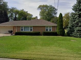 40 Tweed Rd, Fox Lake, IL 60020