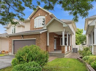 1130 Marchant Dr, Ottawa, ON K4A 4A7
