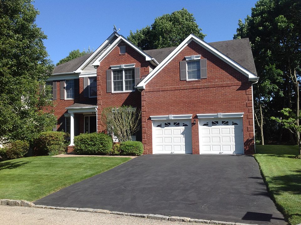 1st image of 30 McGuiness Ln