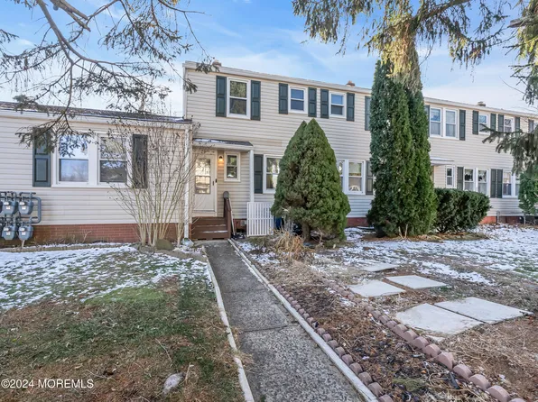 29 Belshaw Avenue, Shrewsbury Twp, NJ 07724