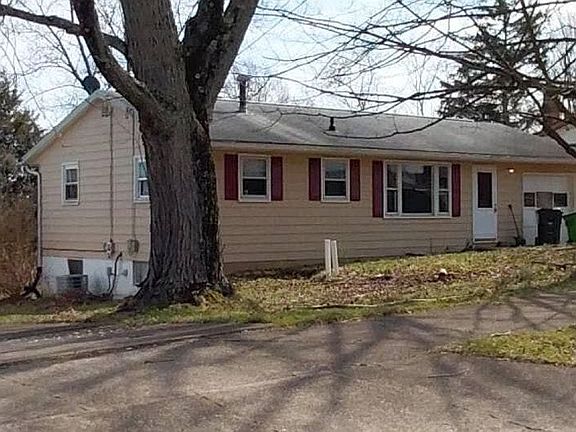 3rd image of 314 Diane St