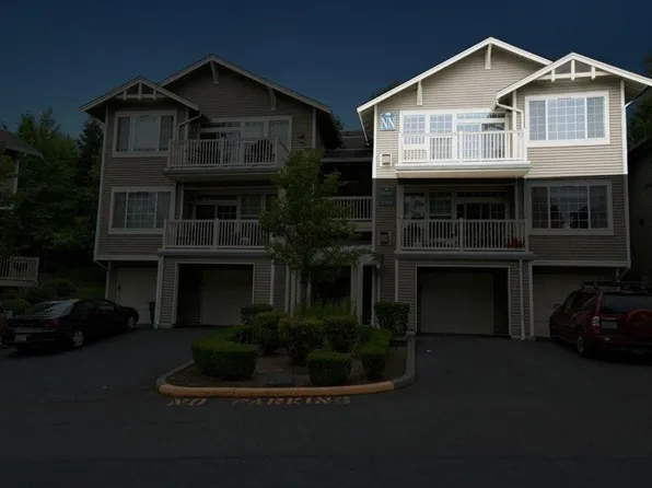 18646 NE 55th Way, Redmond, WA 98052