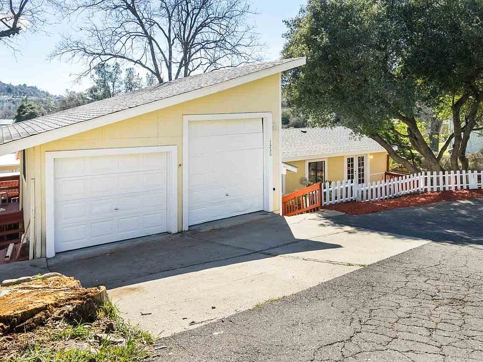 2nd image of 17230 Valley Oak Dr