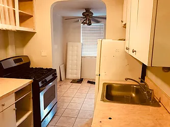 Rented by Zikos Realty Services