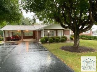 458 Ridge Rd, Collinsville, VA 24078