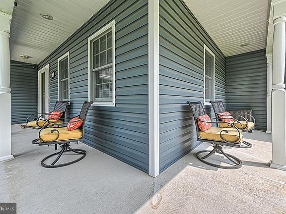 5th image of 133 Timber Ln