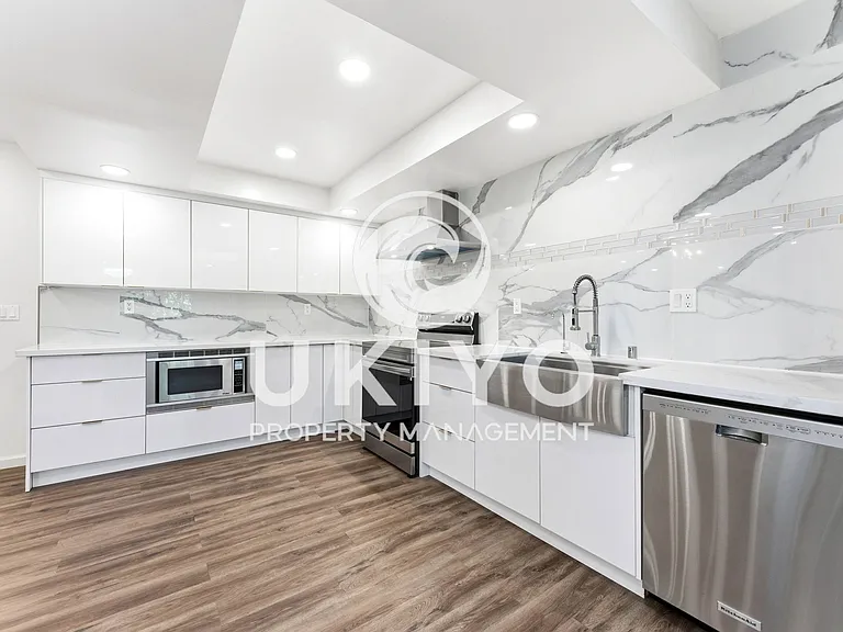 645 Keith Ct — Photo 15