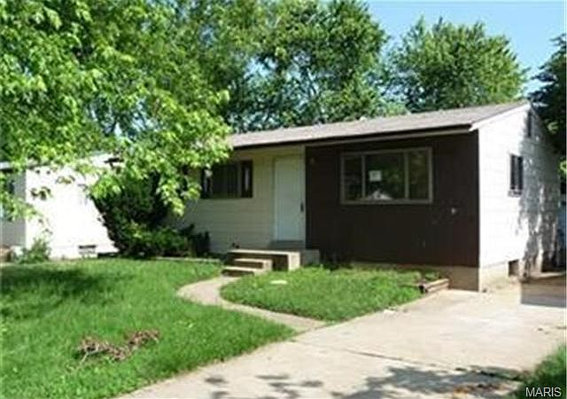 2nd image of 1133 Scott Ave