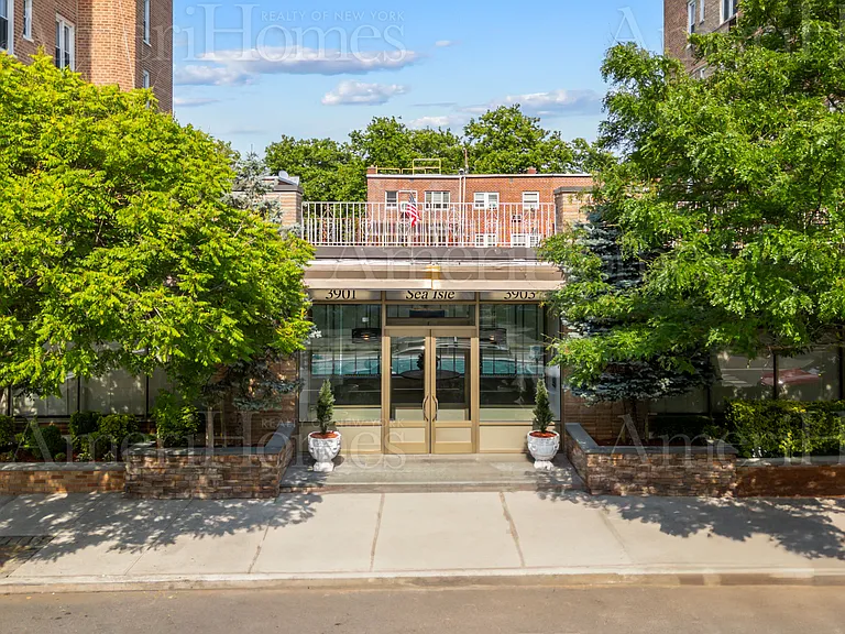 3903 Nostrand Ave #110 — Photo 2