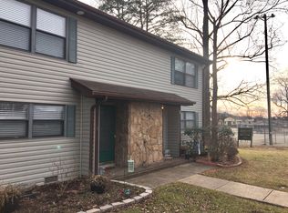 806 Fairway Gdns, Hurricane, WV 25526