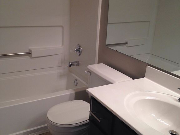 5th image of 12529 Lighthouse Way Dr APT L