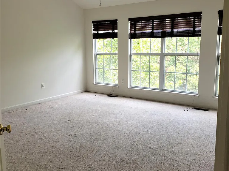 1928 Crescent Park Dr #29B — Photo 25