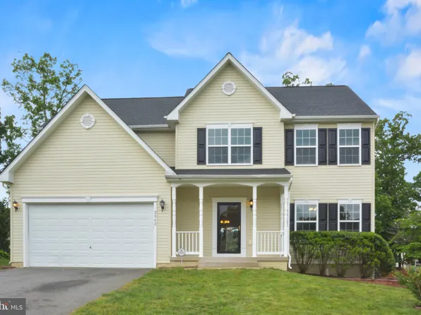2042 Mourning Dove Dr, Locust Grove, VA 22508