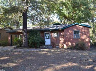 6 Durham Dr, Little Rock, AR 72209