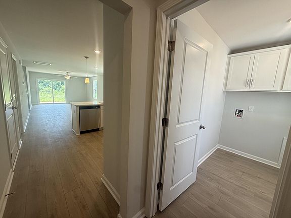 2nd image of 224 Laurinton Farms Rd