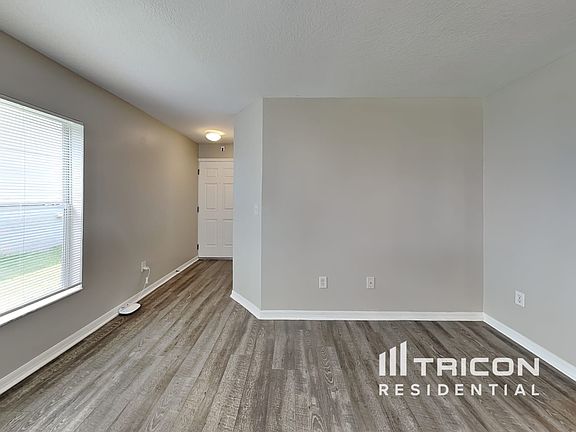 3rd image of 9530 Simeon Dr