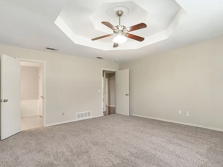 802 Pebblebrook Dr — Photo 21