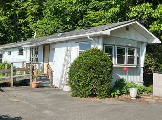 139 West St #17, Hatfield, MA 01038