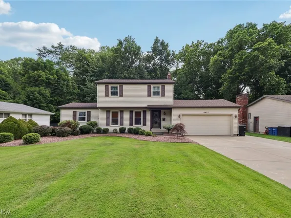 4427 Aspen Dr, Canfield, OH 44515