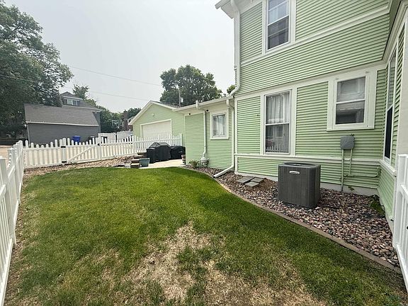 5th image of 520 Central Ave SE