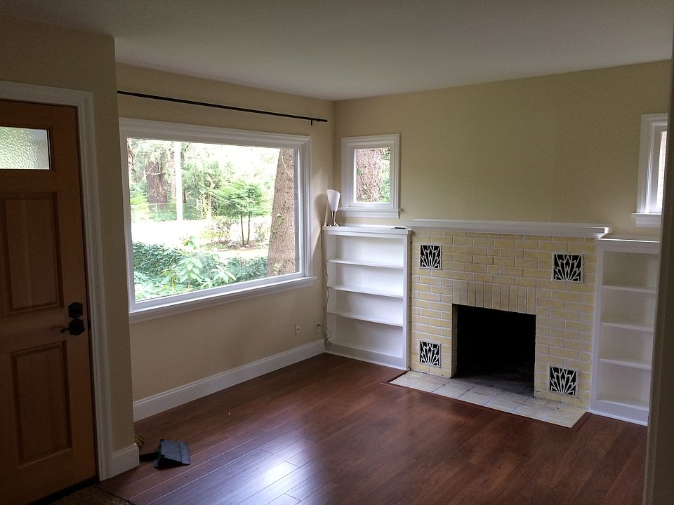 Living or Dining Room