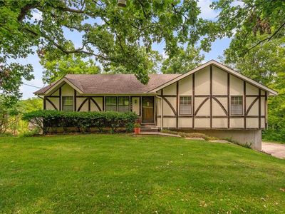 10305 NW Meadow Lane Cir, Parkville, MO, 64152