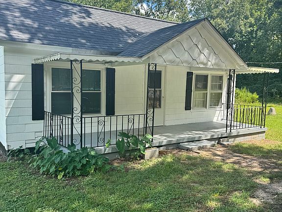 2nd image of 1815 Old Edgefield Rd