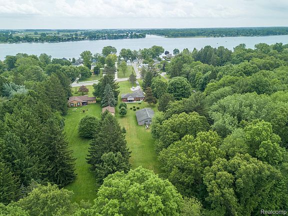 3rd image of 9404 River Rd