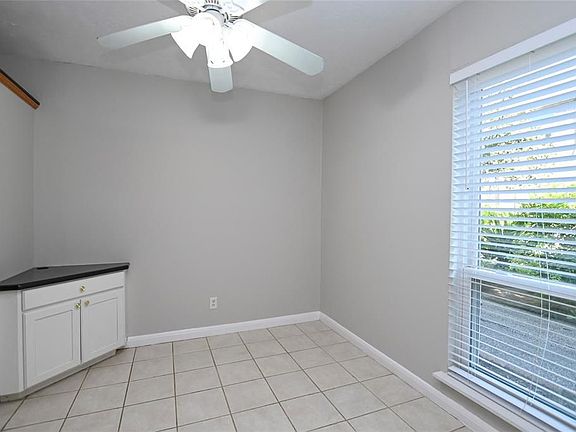 3rd image of 5239 Arboles Dr APT P