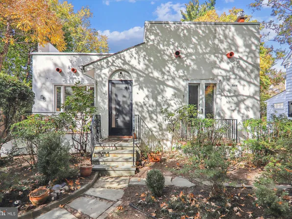 7814 Glenbrook Rd, Bethesda, MD 20814