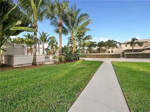 3rd image of 2507 S Indian River Dr