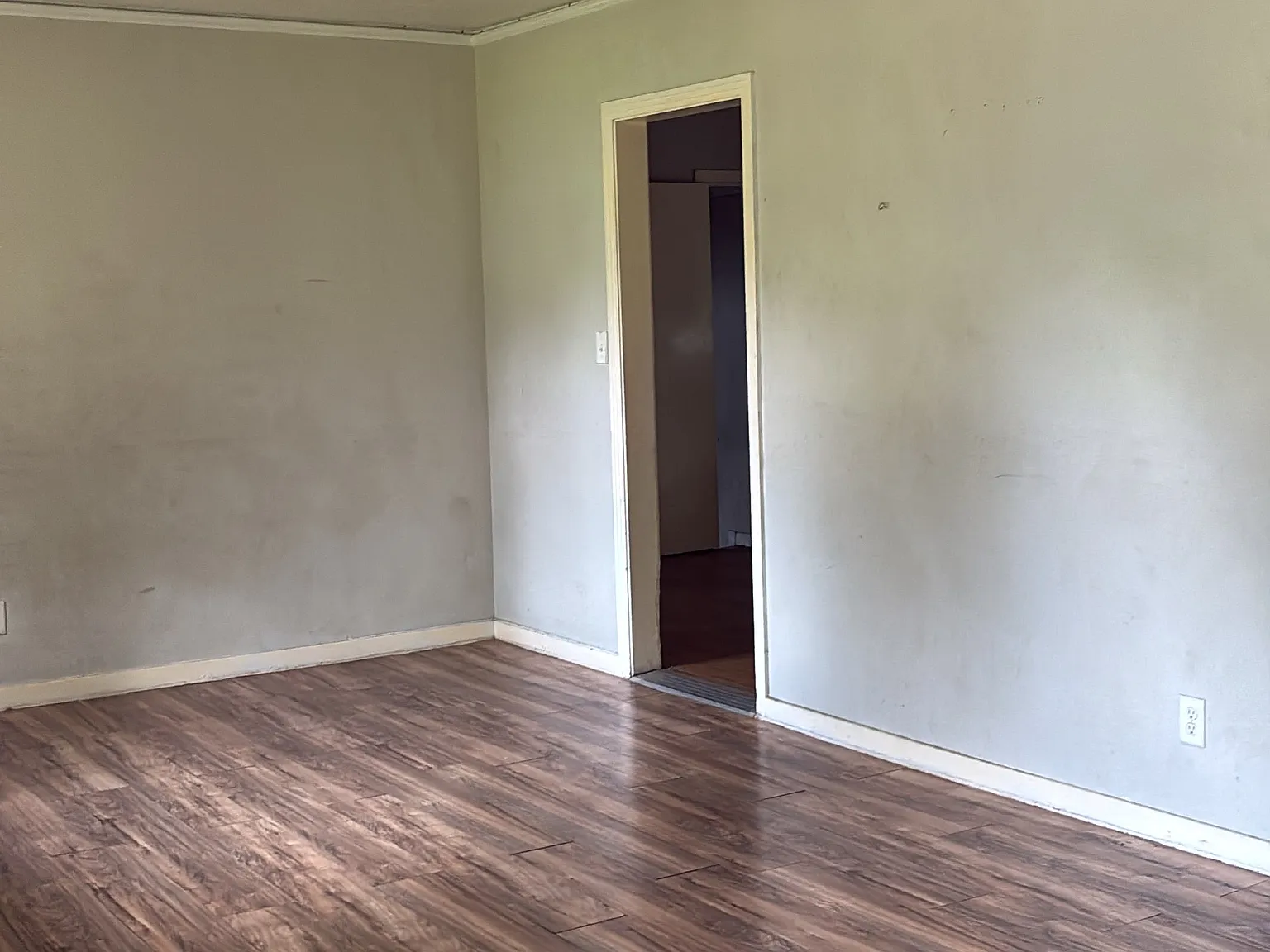 4 bed, $1,100 — Photo 2