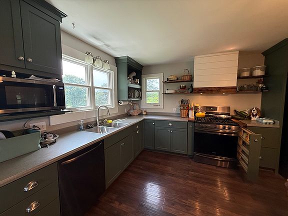 3rd image of 7388 Bear Creek Rd