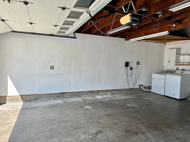 1200 Wilson Ave — Photo 19