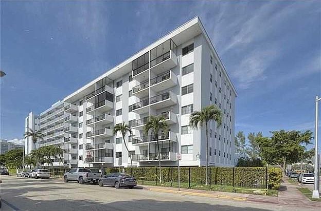 1000 Michigan Ave APT 407, Miami Beach, FL 33139 | Zillow