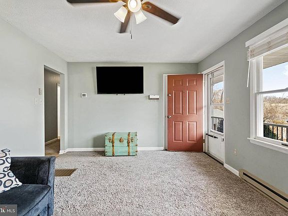 4th image of 225 Lakeridge Dr