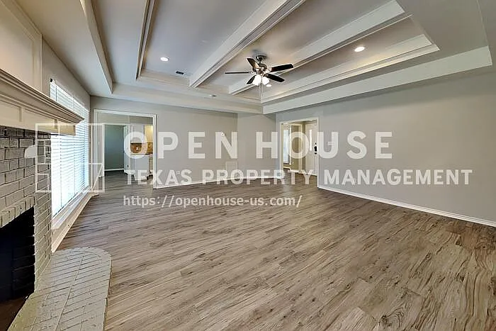 1114 Wilshire Dr — Photo 3