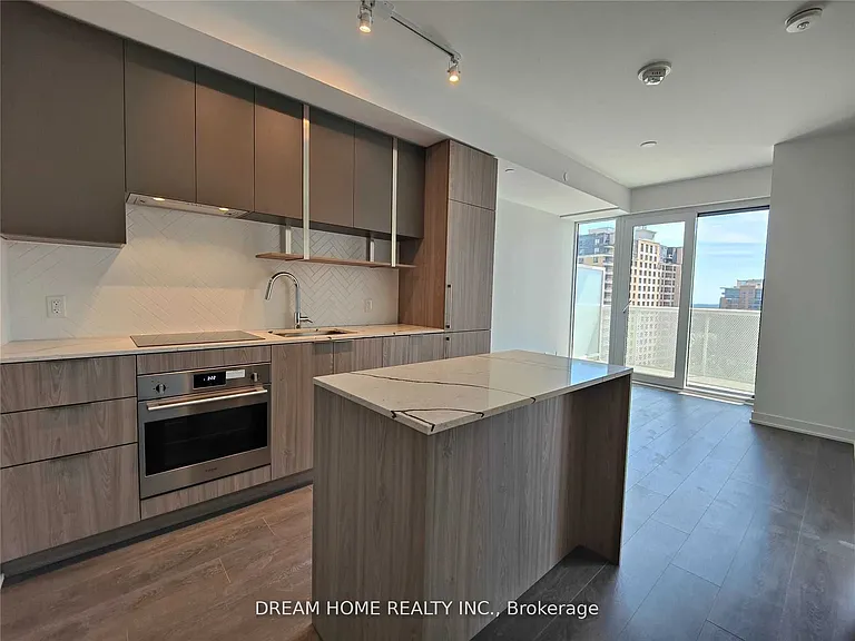 15 Holmes Ave #1201 — Photo 2