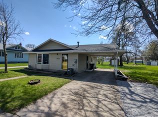 102 E Pearl St, Hamlet, IN 46532