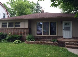 141 Alice Ave, Bloomfield Hills, MI 48302