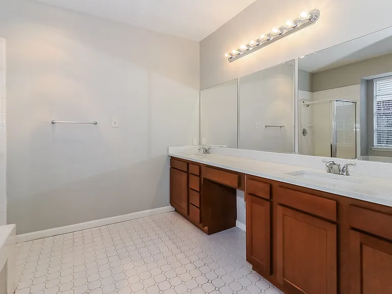 3119 Creek Manor Dr — Photo 12