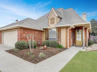 711 Copper Meadows Blvd, Youngsville, LA 70592
