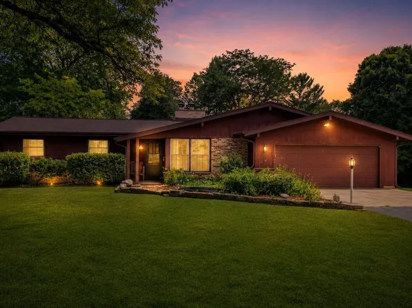 7710 S Logan AVENUE, Oak Creek, WI 53154