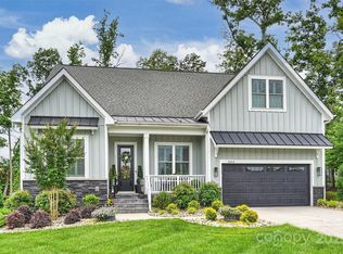 562 Preservation Dr, Fort Mill, SC 29715