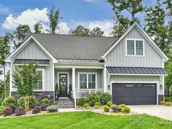 562 Preservation Dr, Fort Mill, SC 29715