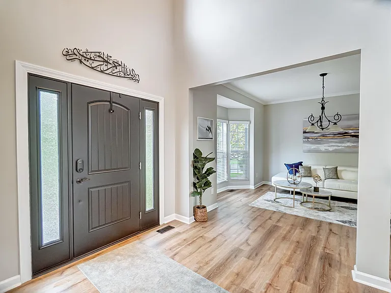 3234 Walkerview Dr — Photo 4